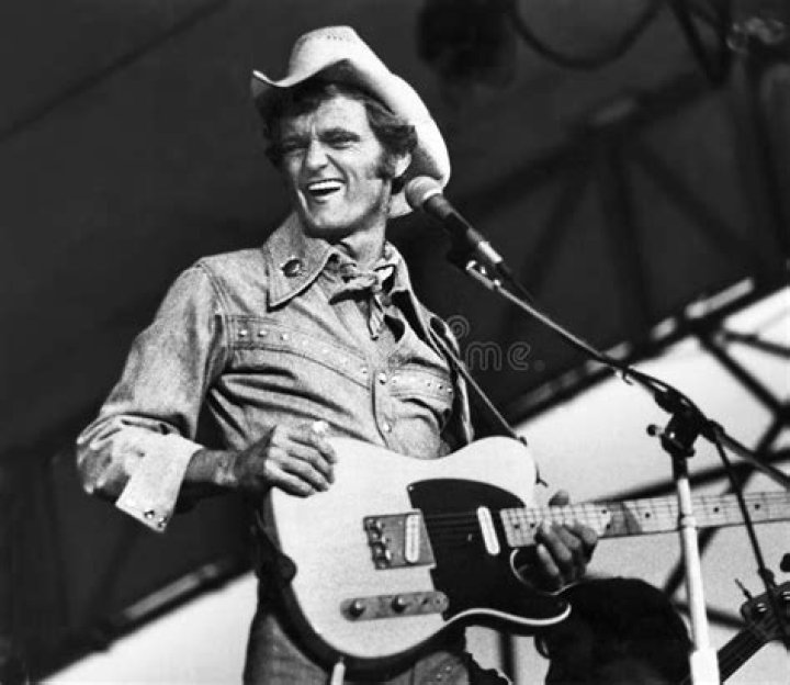 Jerry Reed's Instagram, Twitter & Facebook on IDCrawl