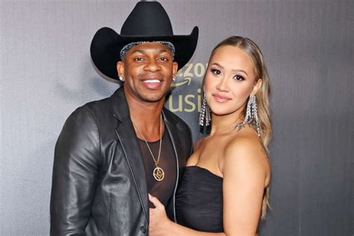 Jimmie Allen 2024 Wife, net worth, tattoos, smoking & body facts Taddlr
