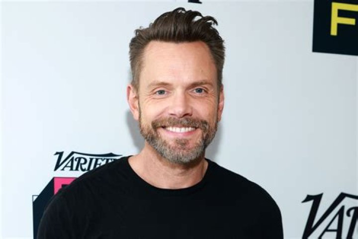 Joel McHale's Stand Up Comedy Show
