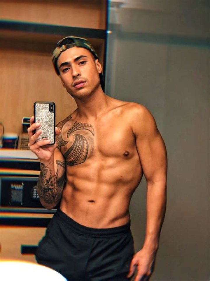 Joey Diamond Has Made 16k With His OnlyFans Debut