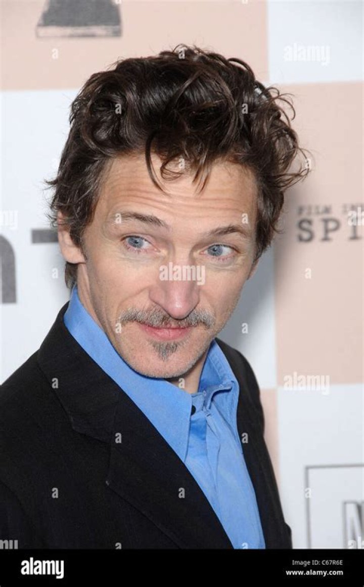 john hawkes Picture 6 2011 Vanity Fair Oscar Party Arrivals