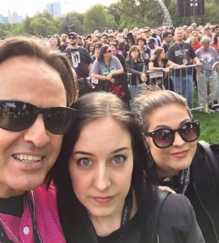 John Legere Wife, Gay, Daughter, How Much Is TMobile's C.E.O Worth?