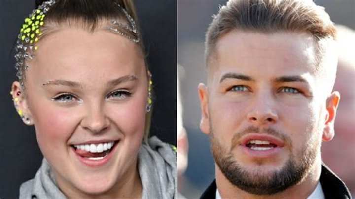 Jojo Siwa Age, Family, Boyfriend, Net Worth, & More