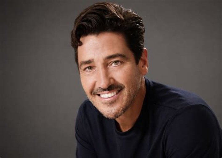 Jonathan Knight Net Worth: Current Status And Future Projections