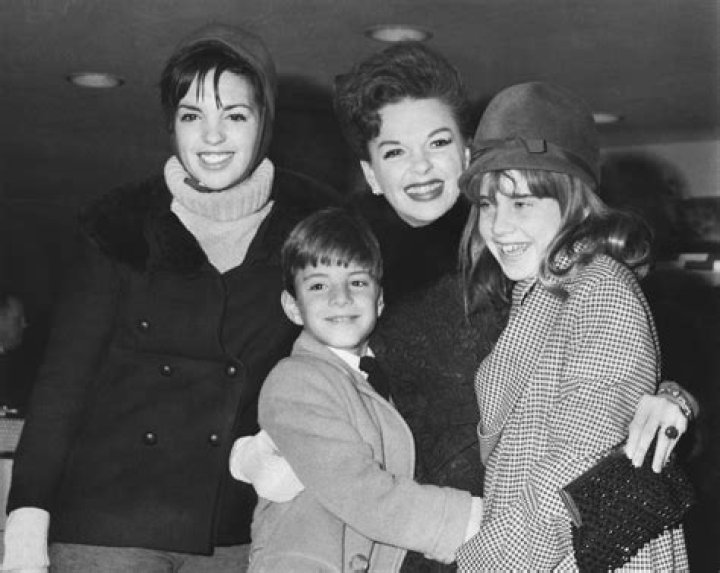 Judy Garland Kids Meet Liza Minnelli, Lorna Luft and Joey Luft