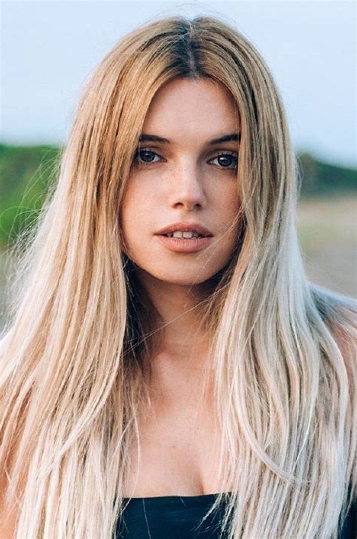 Julianne BINARD Biography and movies