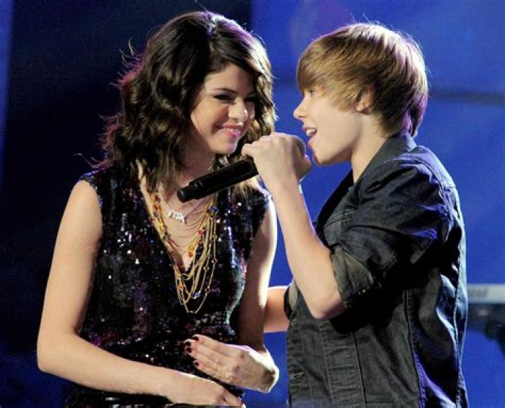 Justin Bieber Wants Selena Gomez Back But She Doesn't Want Him Justin Bieber Wants Selena Gomez Back But She Doesn't Want Him