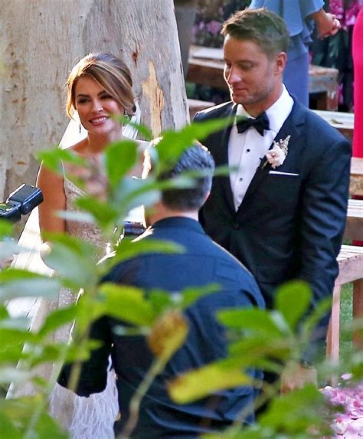 Justin Hartley marries Chrishell Stause in Malibu wedding Daily Mail