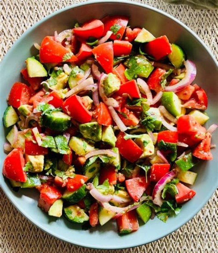 Kachumbari (Kenyan Tomato and Onion Salad) Tara's Multicultural Table