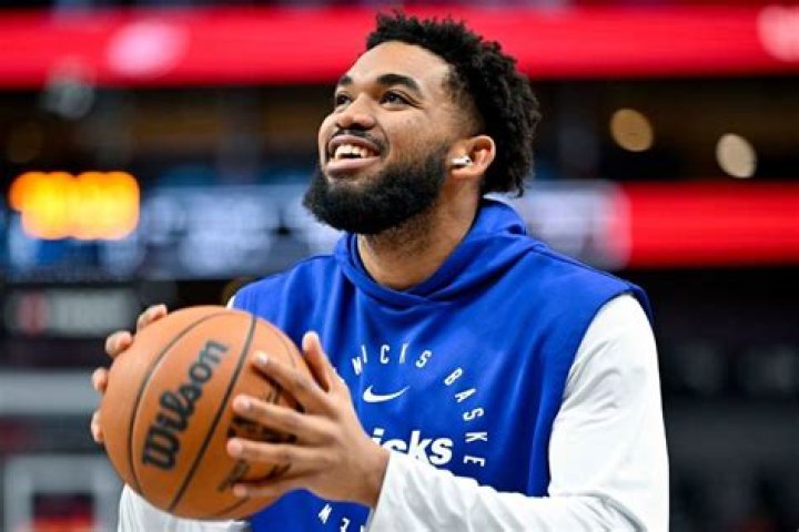 KarlAnthony Towns Net Worth 2024 NBA Salary, Wife and Age