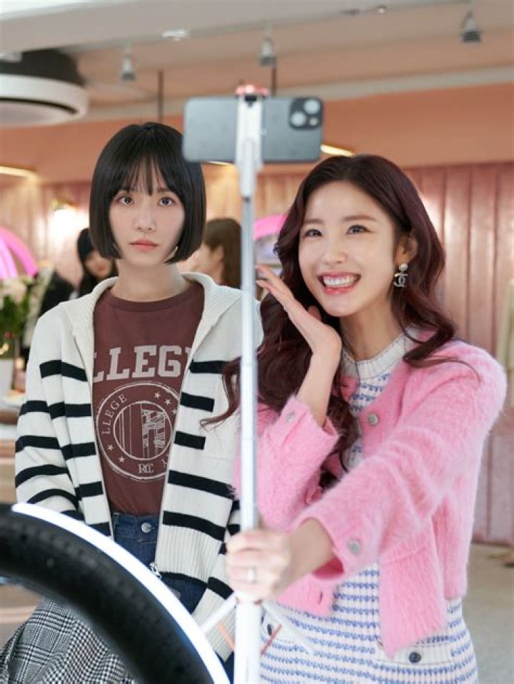 KDRAMA KDRAMA SEO ARI CELEBRITY ICONS Seo, Kdrama, Celebrity, Icons