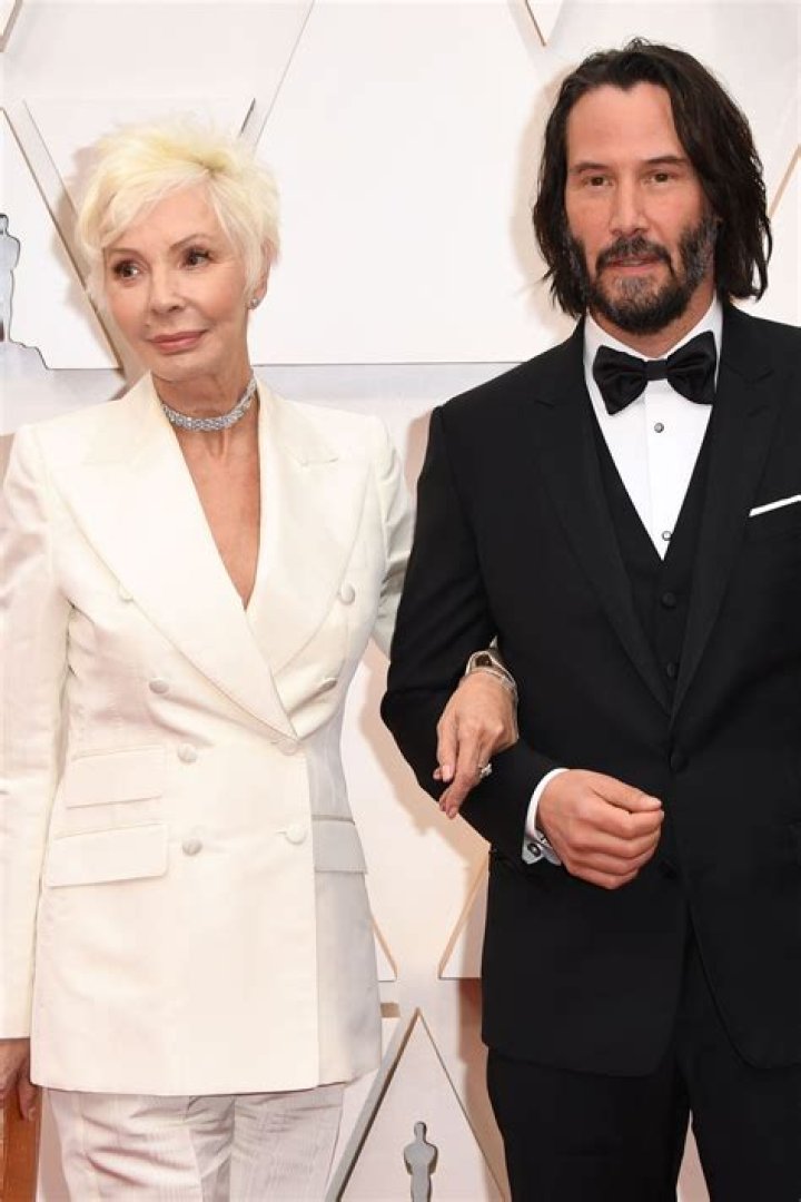 Keanu Reeves, Laura Dern y otros actores que acudieron con sus madres a
