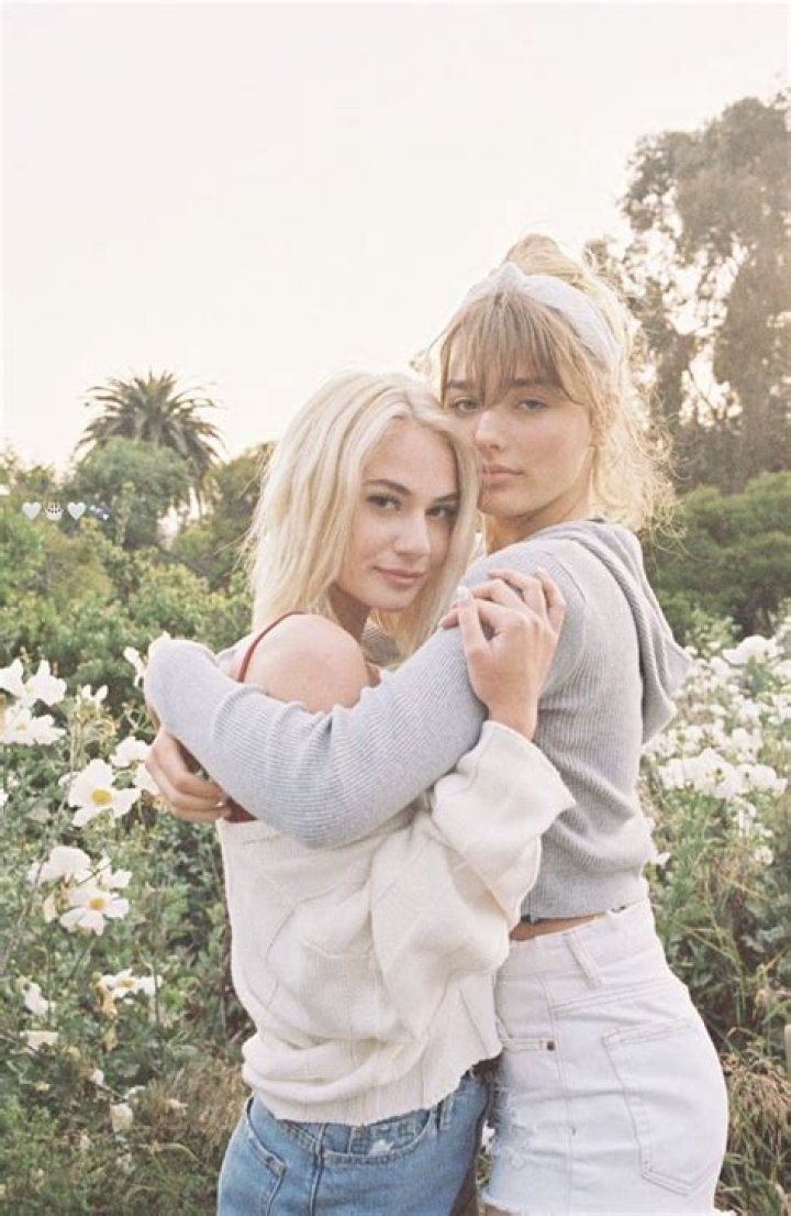 kennedy walsh avrey ovard Avrey ovard, Friendship photos, Redhead