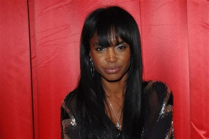 Kim Porter dead Hip Hop stars Missy Elliott and 50 Cent pay tribute