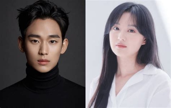 Kim Soo Hyun alongside Kim Ji Won spotted in Germany filming