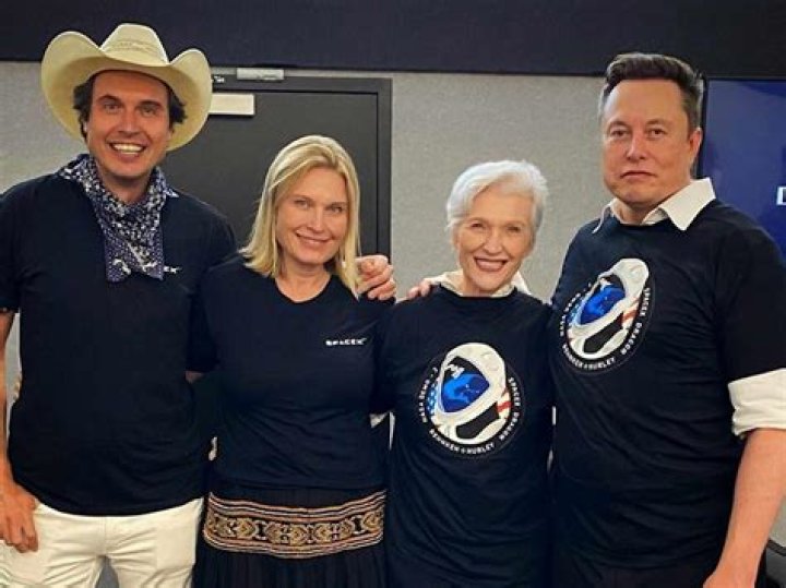 Kimbal Musk's Net Worth How Rich is the Elon Musk's younger brother?