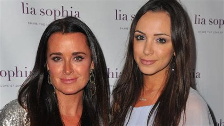 Kyle Richards and her cheeky husband Mauricio Umansky put on an