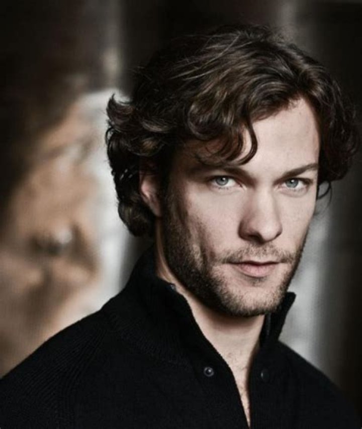 Kyle Schmid Movies, Bio and Lists on MUBI