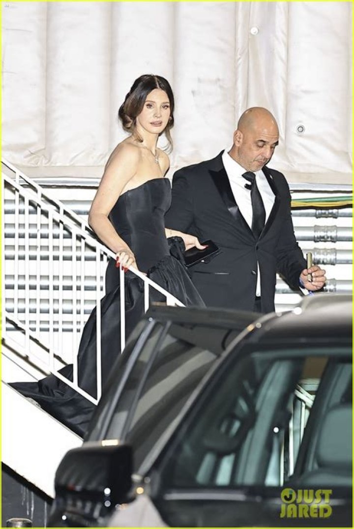 Lana Del Rey Makes GRAMMYs Red Carpet Debut With Boyfriend Sean Larkin