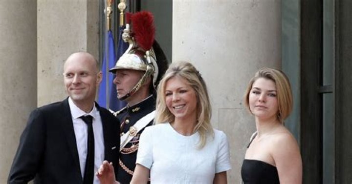 Laurence Auzi&egrave;reJourdan Arriv&eacute;es des personnalit&eacute;s C&eacute;r&eacute;monie d