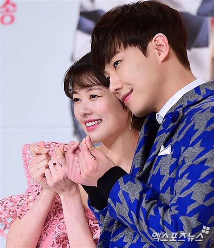 Lee Joon Shares Why The Possibility Of Winning Best Couple Award Is