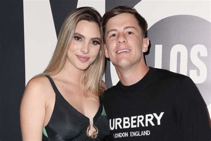 Lele Pons family in detail mother, father, boyfriend Familytron