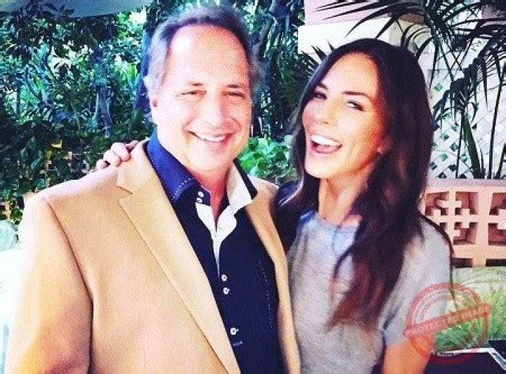 Leslie Lovitz Bio, Height, Family, Net Worth 2024