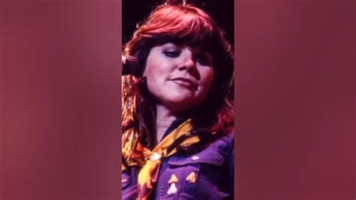 Linda Ronstadt: The Unforgettable Voice Of Rock And Country