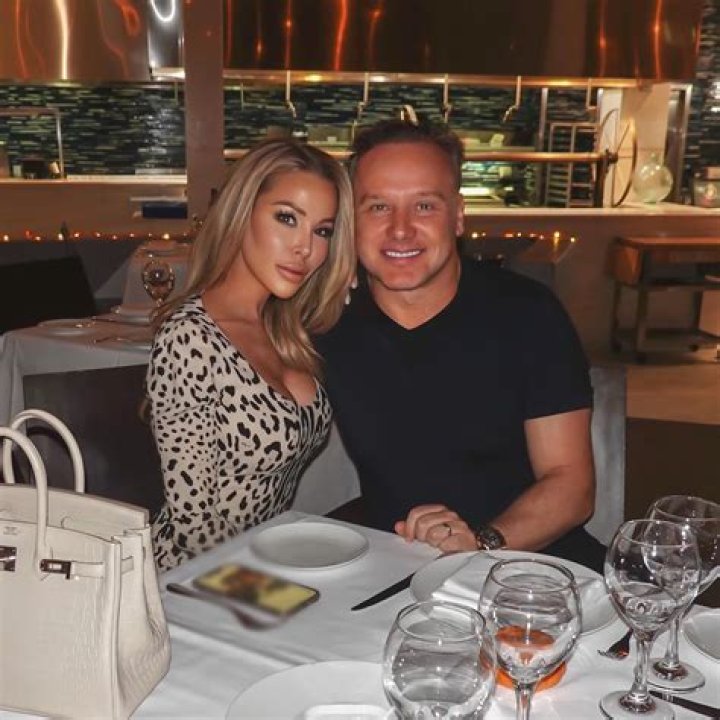 Lisa Hochstein confirms she's dating Jody Glidden amid divorce