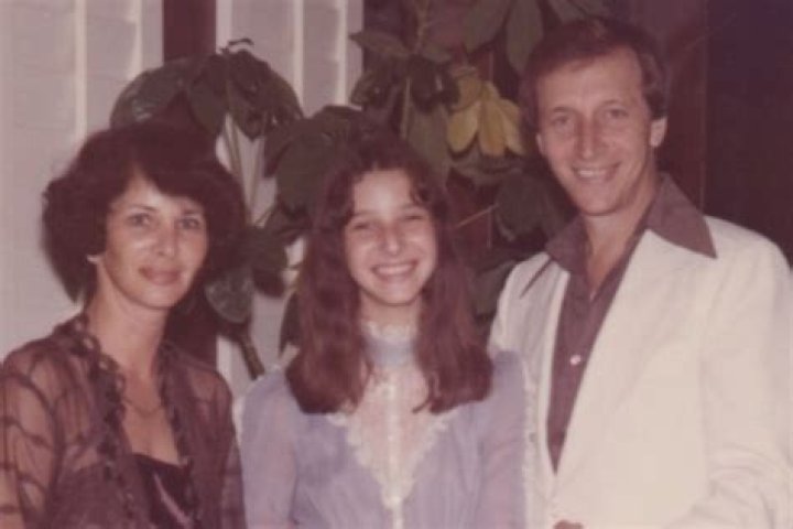 Lisa Kudrow's Parents: A Look Into Her Family History
