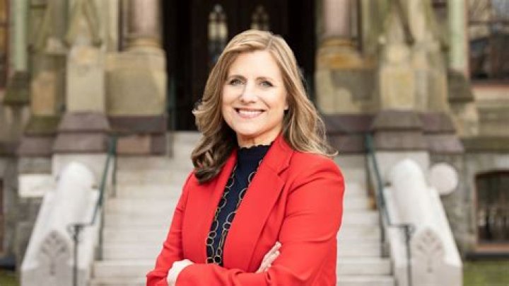 Liz Magill Net Worth 2024 Age, Husband, Salary, and