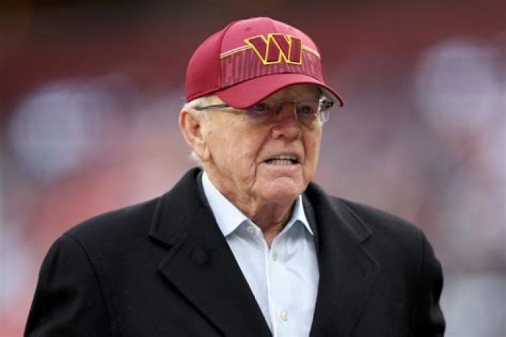Look Joe Gibbs Reacts To The Kyle Busch News The Spun