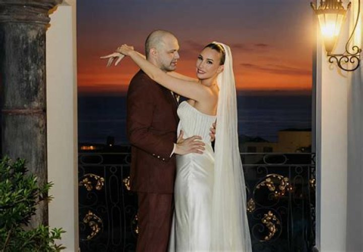Loren Allred Husband Is She Married? Relationship Timeline
