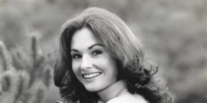 Lori Saunders Wiki/Bio, Net worth, Today, Death, husband and Career