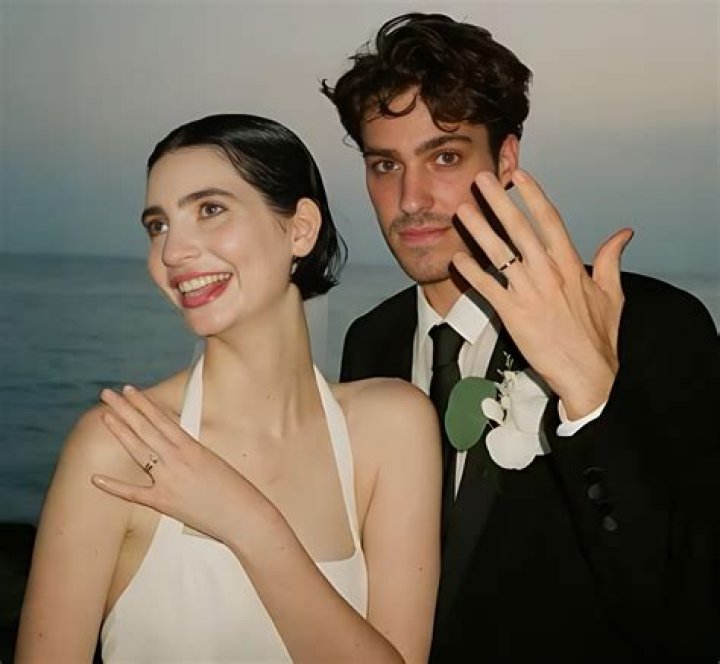 Louis Thornton Allan Age, Family, Dad, Wife, Wedding, Net worth