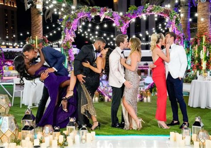 Love Island Finale Justine and Caleb Win Season 2