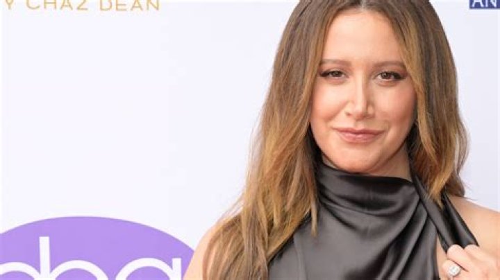 &lsquo;Last of Us&rsquo; Star Ashley Johnson Files Restraining Order Against