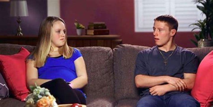 &lsquo;Unexpected&rsquo; Spoilers Reanna goes into labor 3 months early, Jenna's