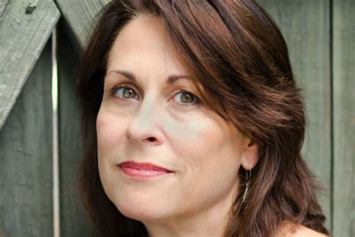 Lucinda Dickey Age, Birthday, Biography, Movies & Facts HowOld.co