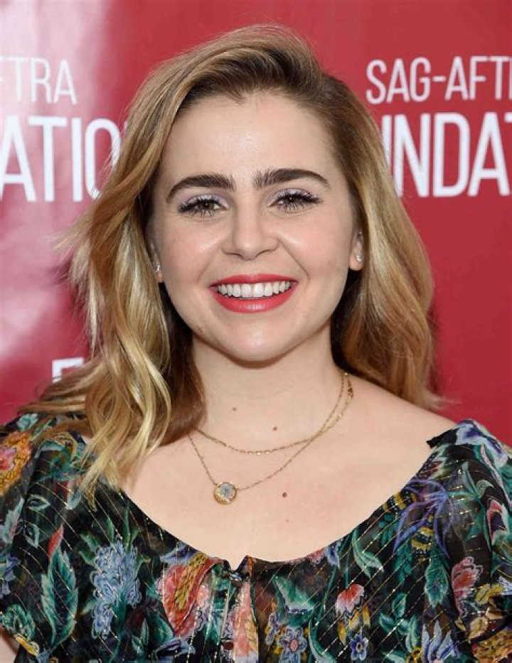 Mae Whitman Age, Wiki, Relationship, Instagram, Net Worth
