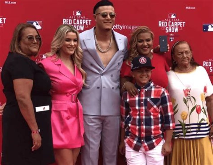 Manny Machado family, wife, children, parents, siblings