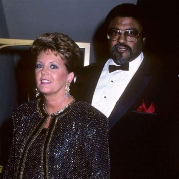 Margie Grier What Happened To Rosey Grier's Wife? Dicy Trends