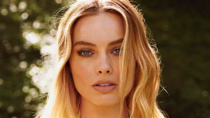 Margot Robbie Actress margot robbie, Margot robbie husband, Margot robbie