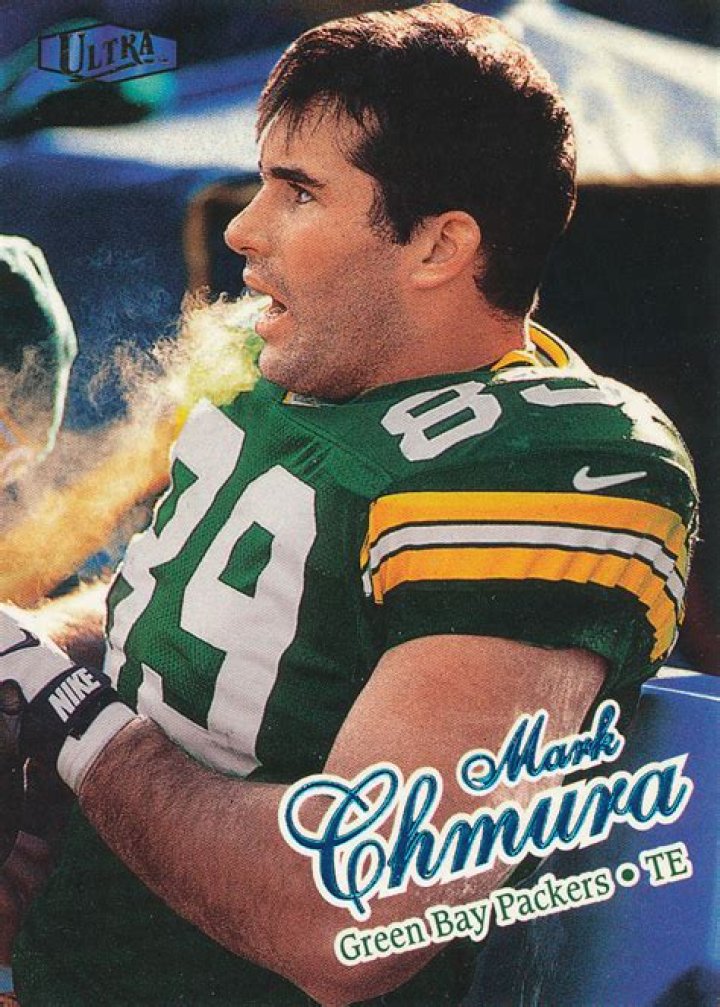 Mark Chmura of the Green Bay Packers in action against Derrick Brooks