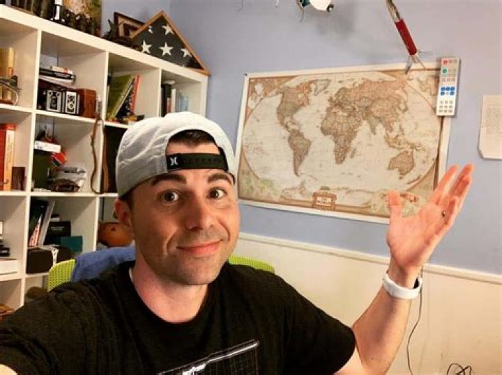Mark Rober Wiki, Bio, Facts, Age, Height, Wife, Ideal Type