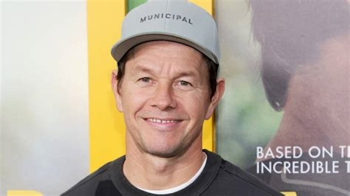 Mark Wahlberg Surprises Crowd at New Kids on the Block Concert!
