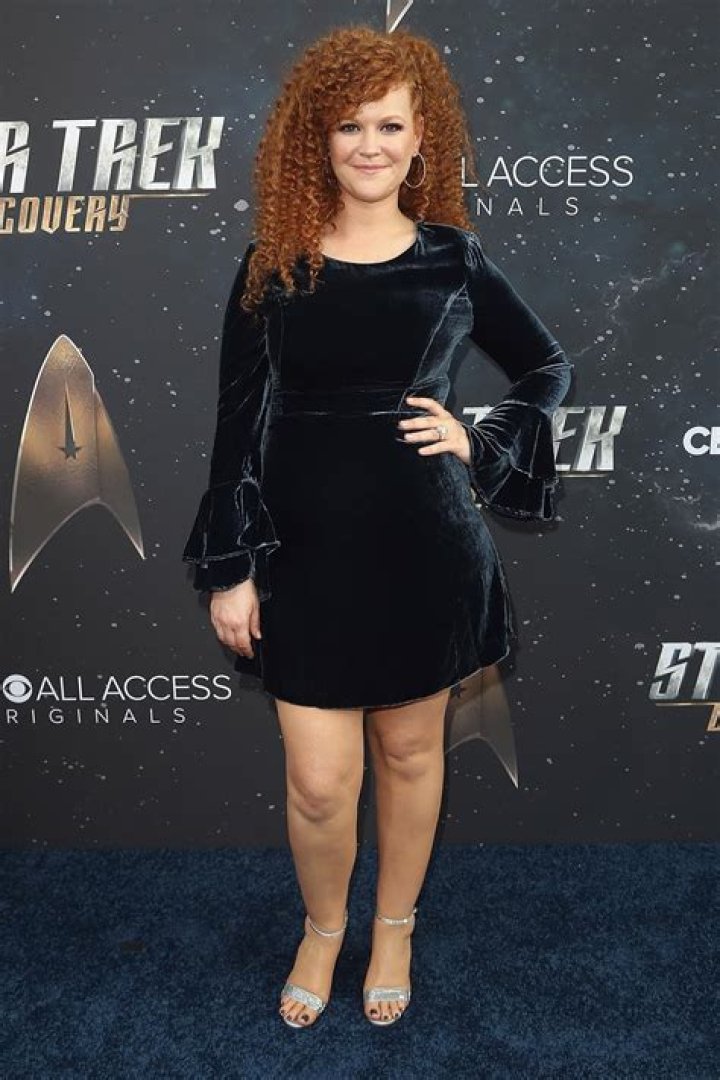 Mary Wiseman biografia