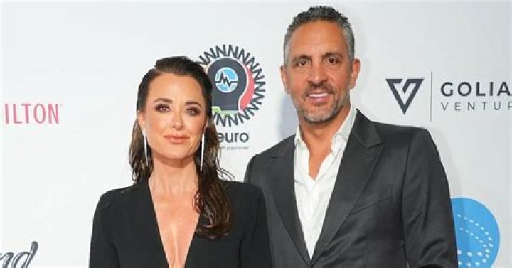Mauricio Umansky Squashed Divorce, Cheating Theories Weeks Before
