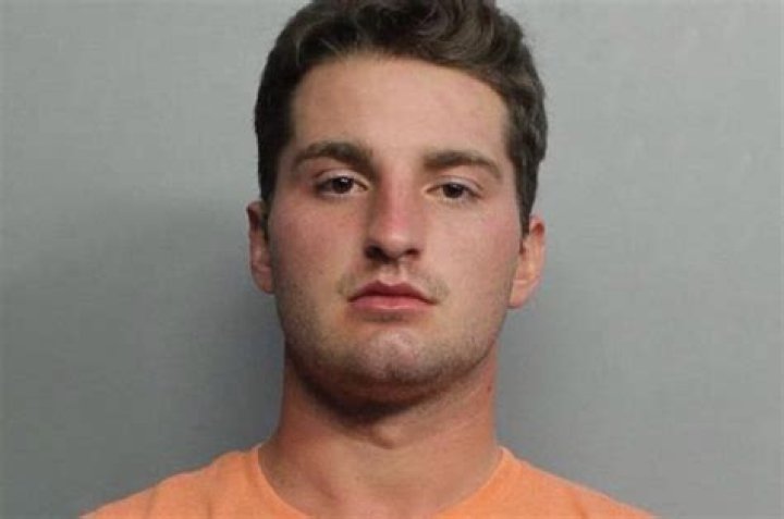 Max Berry Net Worth, Age, Height, Weight, Early Life, Career, Dating