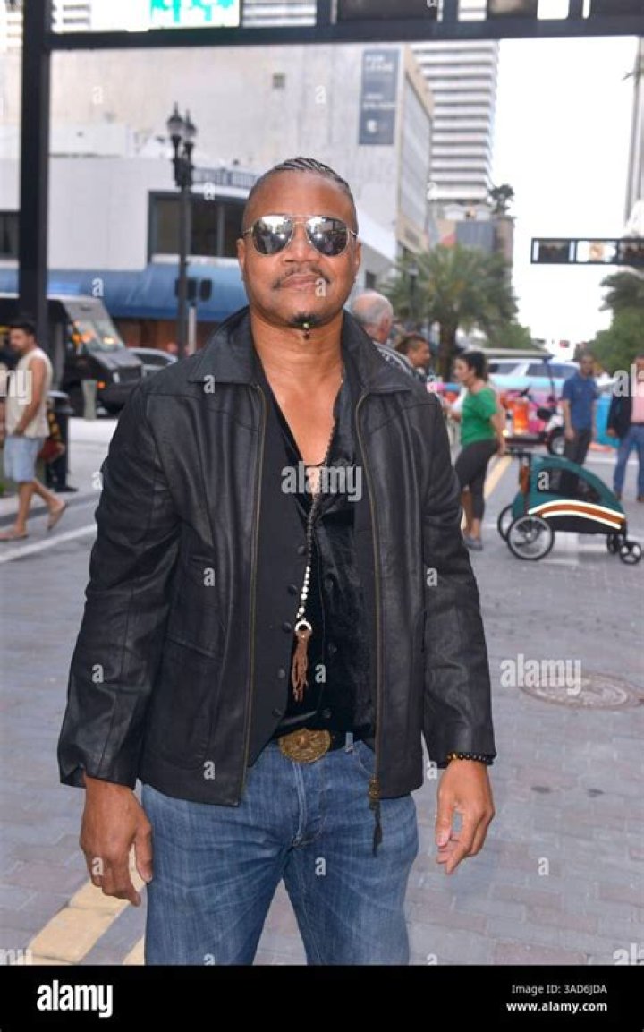 Meet Cuba Gooding Jr's High School Sweetheart and Former Wife of 22